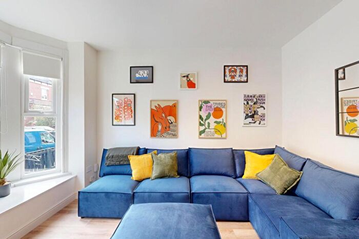 6 Bedroom House To Rent In Mayville Street, Leeds, LS6