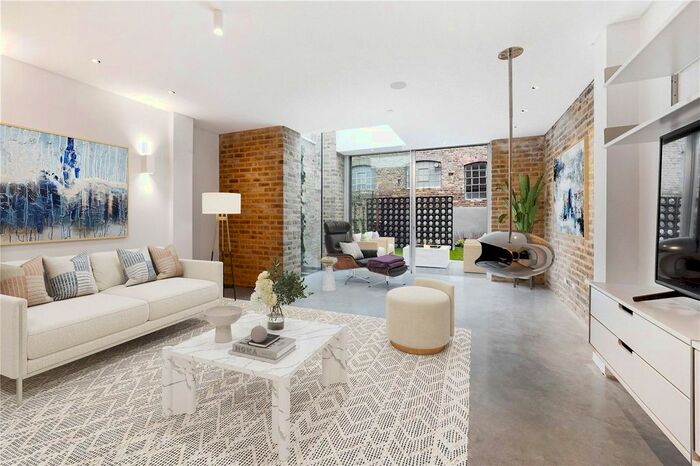 4 Bedroom Terraced House To Rent In St. Dionis Road, London, SW6