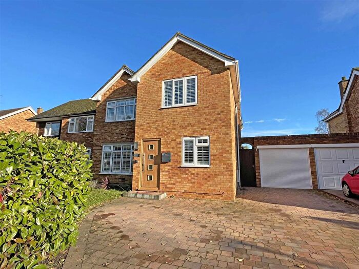 4 Bedroom Detached House For Sale In Lawn Lane, Old Springfield, Chelmsford, CM1