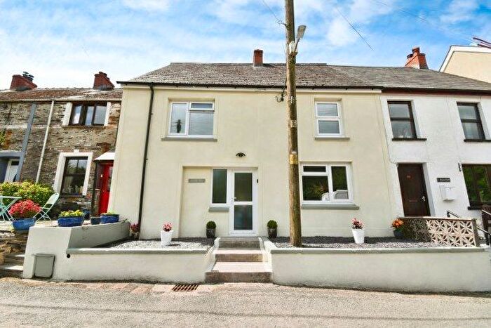3 Bedroom Cottage To Rent In Glogue, SA36