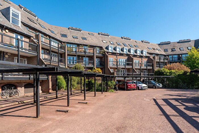 1 Bedroom Flat For Sale In Shirelake Close, Folly Bridge Court Shirelake Close, OX1