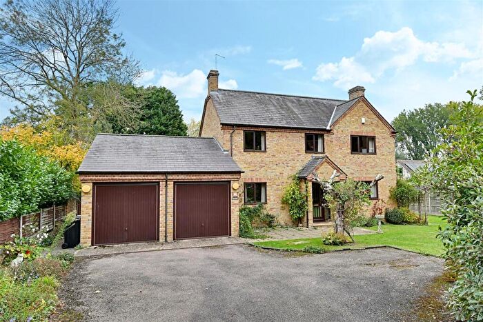 4 Bedroom Detached House For Sale In High Road, Waterford, SG14