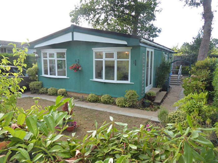 2 Bedroom Mobile/park Home For Sale In Grange Estate, Church Crookham, Fleet, GU52