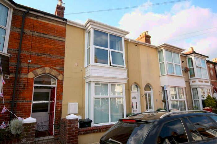 2 Bedroom Flat To Rent In Chelmsford Street, Weymouth, DT4