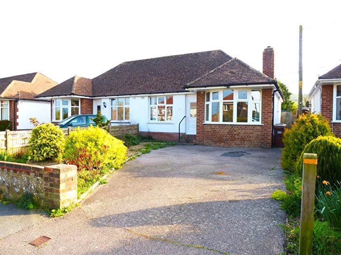 2 Bedroom Bungalow To Rent In Wannock Avenue, Eastbourne, BN20