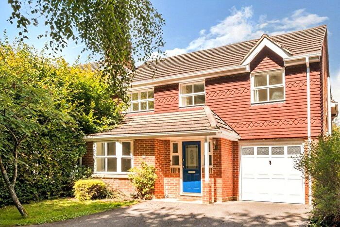 4 Bedroom Detached House To Rent In Blencowe Drive, Chandler's Ford, Eastleigh, Hampshire, SO53
