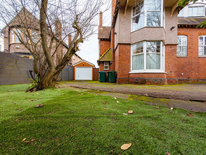 7 Bedroom Semi-Detached House For Sale In Stoke Green, Coventry, CV3
