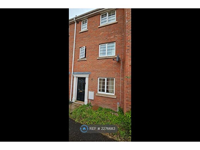 4 Bedroom Terraced House To Rent In Bardsley Close, Colchester, CO4
