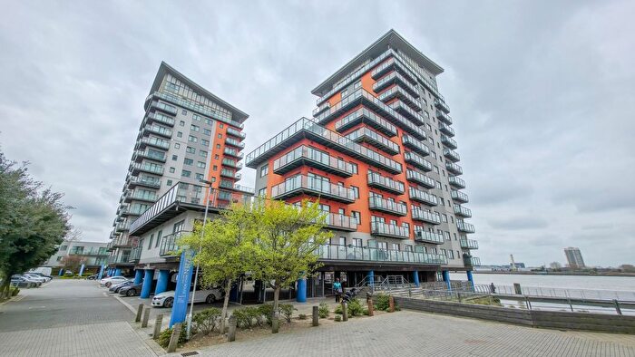 2 Bedroom Flat For Sale In Mizzen Mast House, Mast Quay, Woolwich, London, SE18