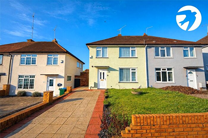 3 Bedroom Semi Detached House For Sale In Leechcroft Avenue, Swanley, Kent, BR8
