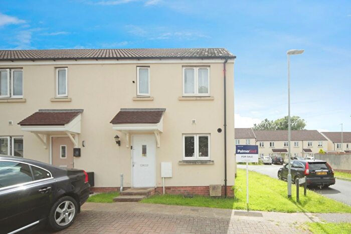 2 Bedroom Terraced House For Sale In Meyer Close, Wellington, Somerset, TA21