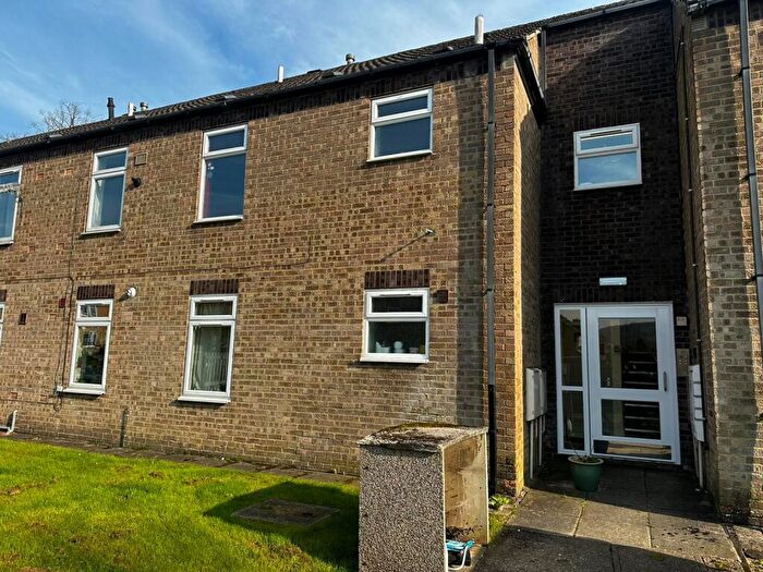 2 Bedroom Apartment For Sale In Lime Grove, Darley Dale, Matlock, DE4