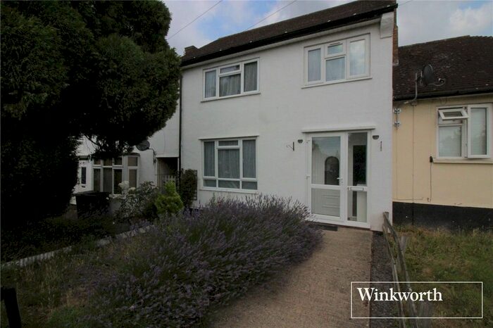 3 Bedroom Terraced House To Rent In Stannington Path, Borehamwood, Hertfordshire, WD6