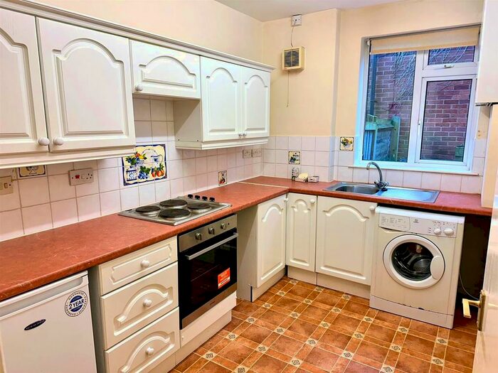 1 Bedroom Flat To Rent In St Peters Road, Harborne, Birmingham, B17