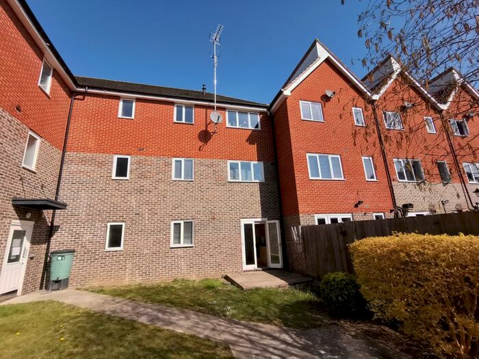 2 Bedroom Flat To Rent In Edward Vinson Drive, Faversham, ME13