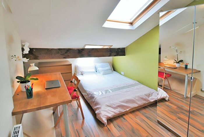 5 Bedroom House To Rent In Brailsford Road, Manchester, Greater Manchester, M14