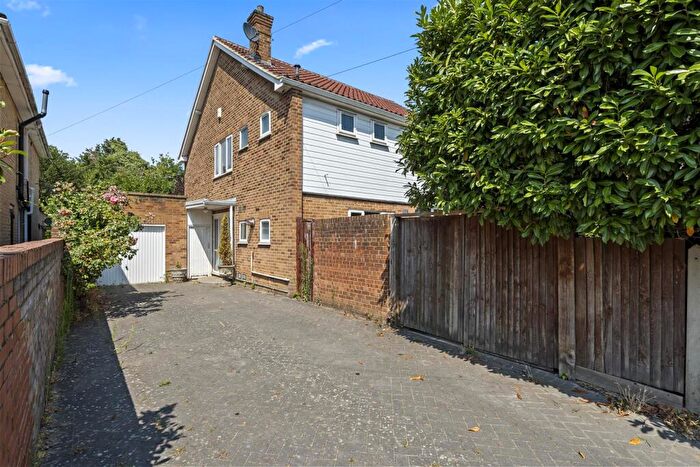 4 Bedroom Detached House For Sale In Coombe Lane West, Kingston Upon Thames, KT2