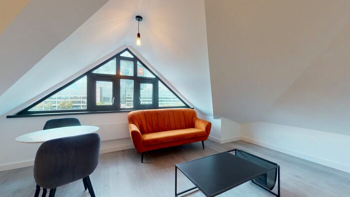 1 Bedroom Flat To Rent In Riverbank Way, Brentford, TW8