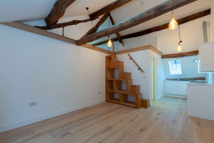 1 Bedroom Apartment To Rent In Tudor Yard, Banbury, OX16