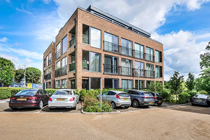 2 Bedroom Flat To Rent In Tangmere Crescent, Uxbridge, UB10