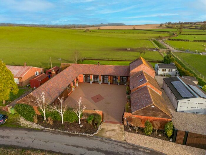 5 Bedroom Barn Conversion For Sale In Mussel End, Sandhurst, Gloucester, GL2
