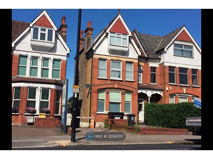 1 Bedroom Flat To Rent In Green Lanes, Palmers Green, N13