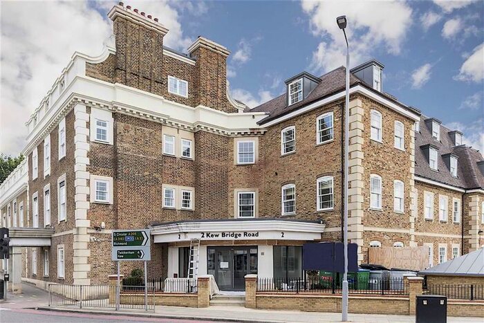 2 Bedroom Flat To Rent In Kew Bridge Road, Brentford, TW8
