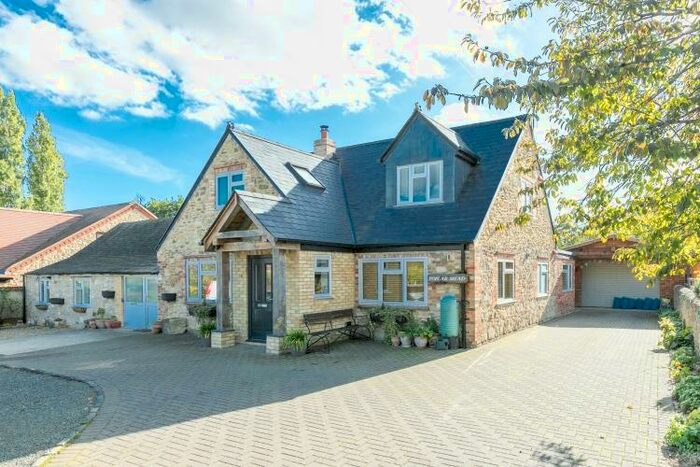 1 Bedroom Detached Bungalow To Rent In Holton, Oxfordshire, OX33