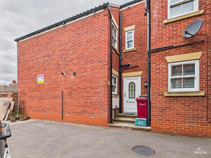 2 Bedroom House To Rent In Dam Road, Barton-upon-Humber, DN18