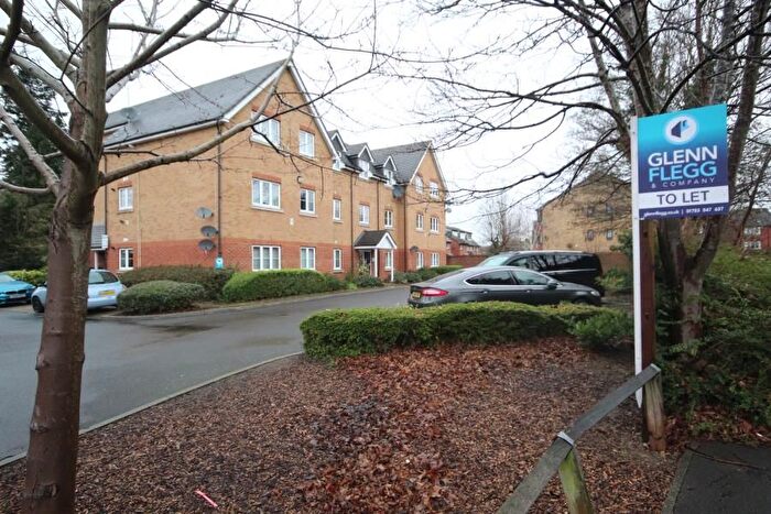 2 Bedroom Flat To Rent In Harvey Road, Langley, Slough, SL3