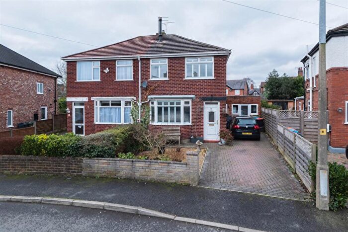 3 Bedroom Semi-Detached House For Sale In Rayleigh Avenue, Davenham, Northwich, CW9