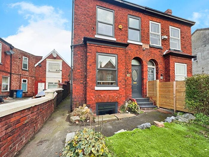 3 Bedroom Semi Detached House To Rent In Manchester Road, Heaton Norris, Stockport, SK4