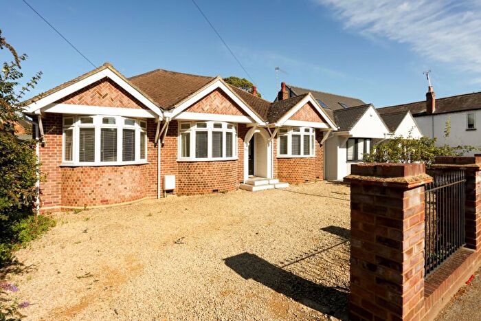 4 Bedroom Bungalow To Rent In Clewer Hill Road Windsor, SL4