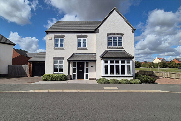 4 Bedroom Detached House For Sale In Icetone Way, Bishops Itchington, CV47