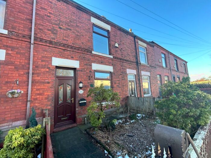 2 Bedroom Terraced House To Rent In Billinge Road, Wigan, WN5