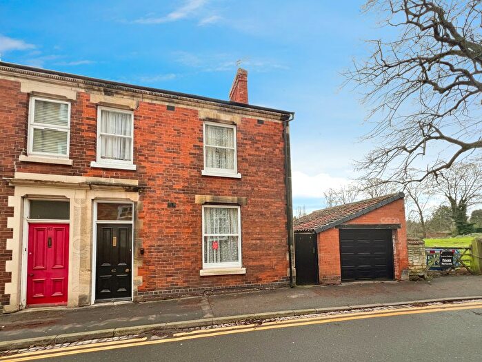 3 Bedroom End Terrace House For Sale In Castlegate, Grantham, NG31