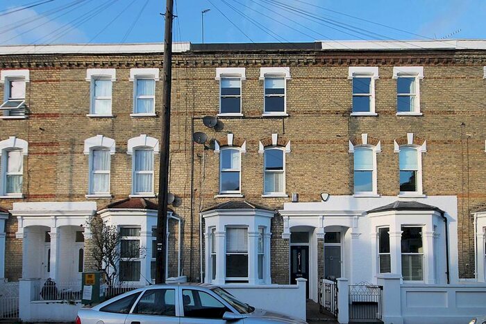 1 Bedroom Flat To Rent In Bishops Road, London, SW6