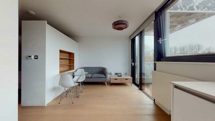 Studio To Rent In Highgate Hill, N19