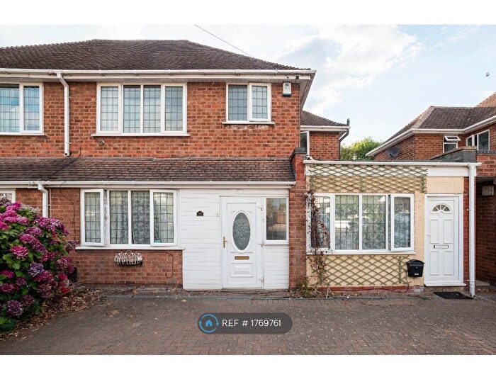 Studio To Rent In Whitehouse Common Road, Sutton Coldfield, B75