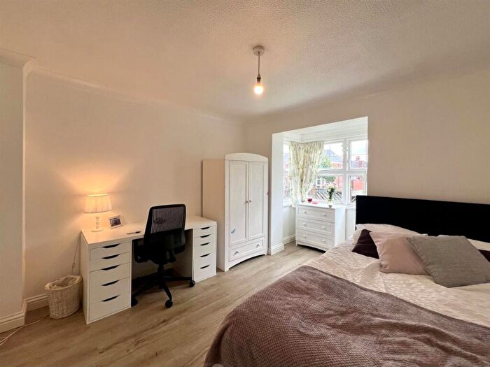 2 Bedroom Apartment To Rent In Portland Mews, Newcastle Upon Tyne, NE2