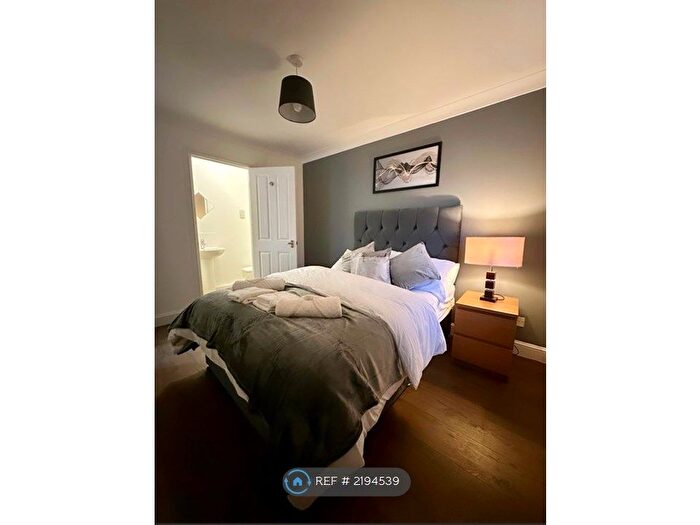 4 Bedroom Terraced House To Rent In Silbury Avenue, Mitcham, CR4