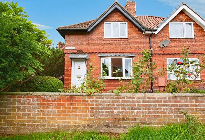3 Bedroom Semi Detached House For Sale In East Gate, Boroughbridge, York, YO51