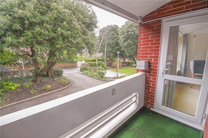 1 Bedroom Retirement Property For Sale In Caldy Road, West Kirby, Wirral, CH48