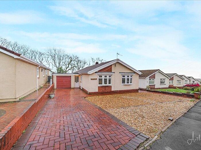 3 Bedroom Detached Bungalow For Sale In Bryncatwg, Neath, SA10
