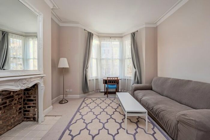 1 Bedroom Flat To Rent In Harwood Road, London, SW6