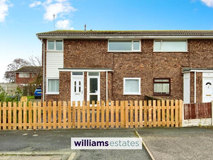 2 Bedroom Flat For Sale In Lon Brynli, Prestatyn, LL19