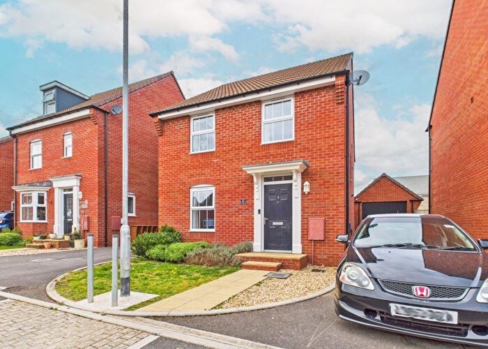 4 Bedroom Detached House For Sale In Orchid Road, Somerton, TA11