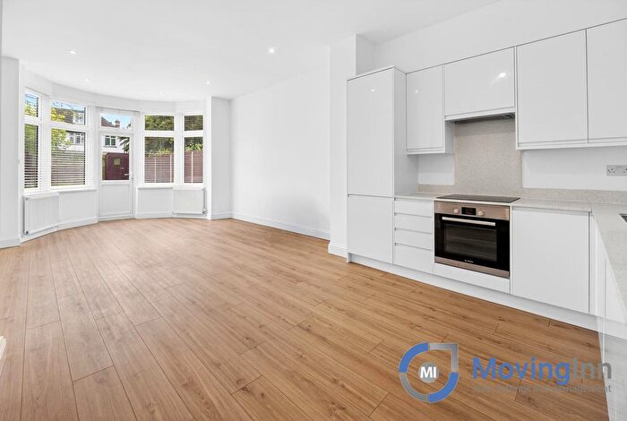 2 Bedroom Flat To Rent In Drewstead Road, Streatham, SW16