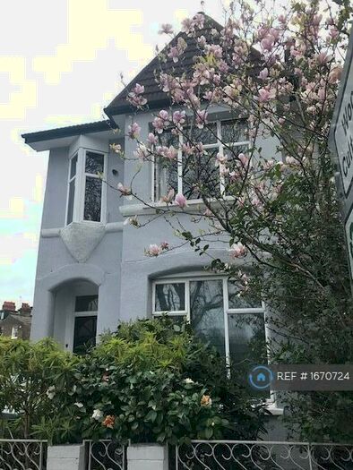 2 Bedroom End Of Terrace House To Rent In Station Road, London, N22