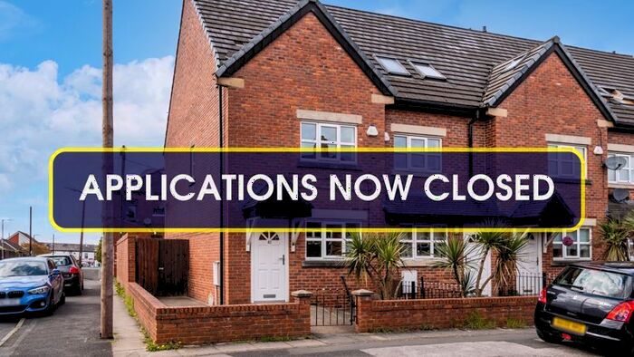 4 Bedroom Mews To Rent In Peveril Street, Bolton, Lancashire, BL3